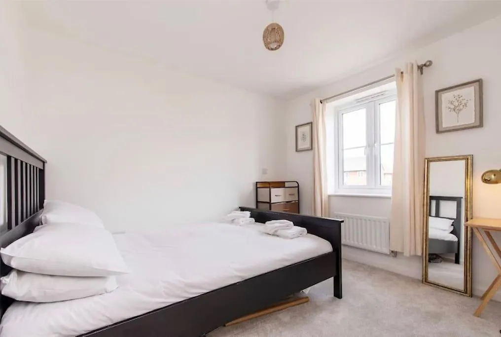 Charming 2 Bed Home In Edwalton Nottingham