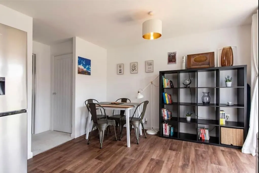 Ferienhaus Charming 2 Bed Home In Edwalton Nottingham